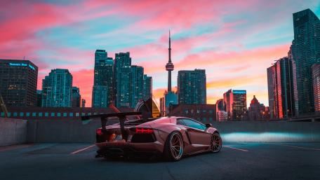 Lamborghini Aventador at Dusk in the City wallpaper