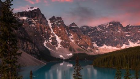 Valley Of Ten Peaks wallpaper