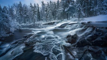 Serene Winter River in Frosty Landscape wallpaper
