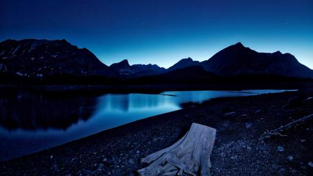 Kananaskis Lake wallpaper