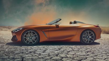 Dreamy BMW Z4 Cabrio in Stunning Desert Landscape wallpaper