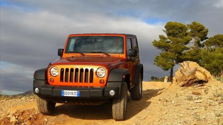 Bold Jeep Adventure on Rugged Terrain wallpaper