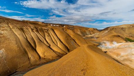 Majestic Volcanic Landscape Awaits You wallpaper