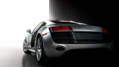 Sleek Audi R8 in Dramatic Lighting wallpaper