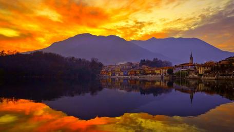 Lake Mergozzo wallpaper