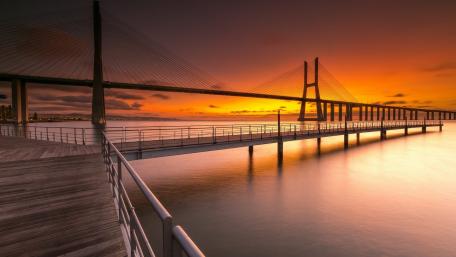 Vasco da Gama Bridge wallpaper