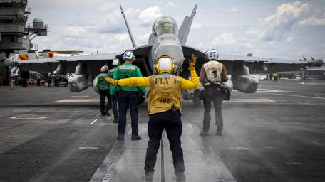 Fly 1 wallpaper