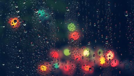 Vibrant Rainy Night Lights Wallpaper wallpaper