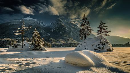 Majestic Snow-Capped Mountains in 4K Landscape wallpaper