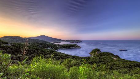 Breathtaking Coastal Sunset View of Nature's Serenity wallpaper