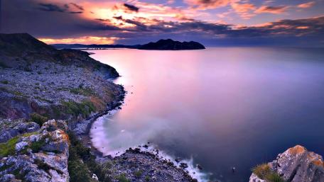 Stunning Coastal Landscape at Sunset wallpaper