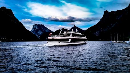 Traunsee - Poseidon wallpaper