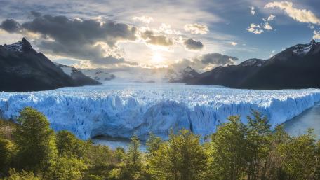 Majestic Glacier in Stunning Sunrise Glow wallpaper