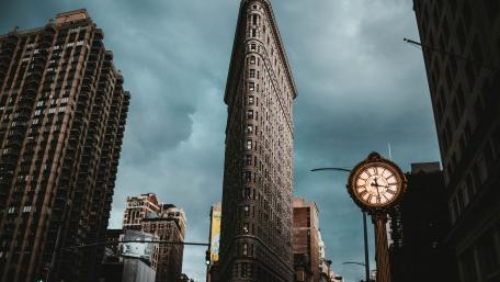 Timeless Elegance of the Flatiron Building wallpaper