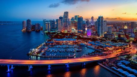 Stunning Miami Skyline at Dusk wallpaper
