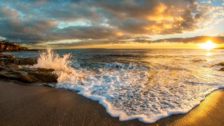 Serene Coastal Sunset View wallpaper