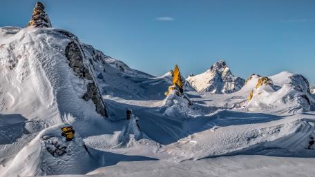 Majestic Winter in the Alps wallpaper