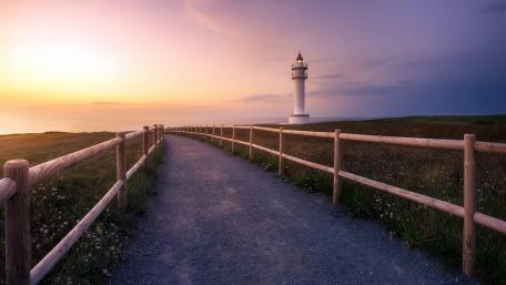 Serene Lighthouse at Sunset wallpaper