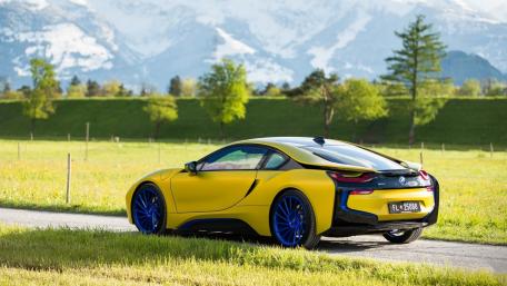 Striking Yellow BMW Supercar Wallpaper wallpaper