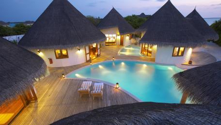 Tropical Resort Oasis for Ultimate Relaxation wallpaper