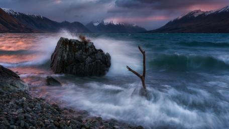 Lake Ohau, New Zealand wallpaper