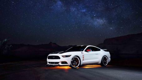 Nighttime Elegance Ford Mustang Under the Stars wallpaper
