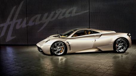 Sleek Luxury of the Pagani Huayra wallpaper