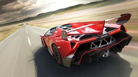 Lamborghini Veneno Racing the Horizon wallpaper