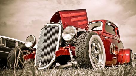 Classic Hot Rod Beauty in Vintage Style wallpaper