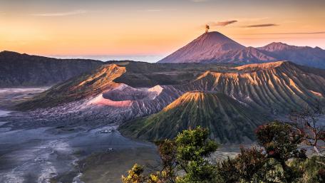 Bromo Tengger Semeru National Park wallpaper