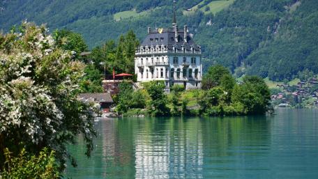 Seeburg Castle wallpaper
