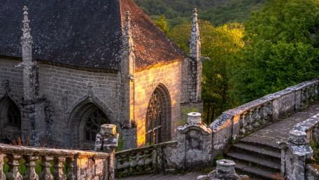 Chapelle Sainte-Barbe du Faouët wallpaper
