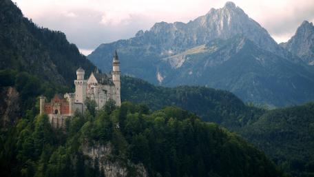 Neuschwanstein Castle wallpaper