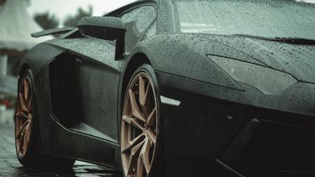 Lamborghini wet wallpaper
