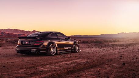 Mercedes-Benz at Sunset Desert Drive wallpaper
