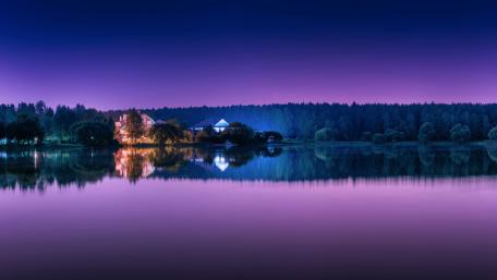 Tranquil Twilight Serenity by the Lake wallpaper