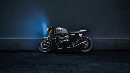 Sleek Triumph Bonneville Motorcycle Wallpaper wallpaper