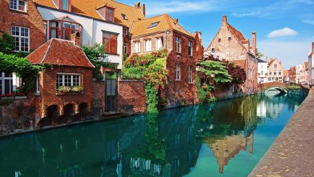 Belfry of Bruges wallpaper