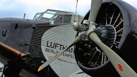Junkers Ju 52 wallpaper