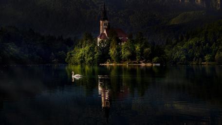 Bled Island on Lake Bled wallpaper