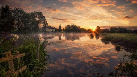 River Soar at dawn wallpaper