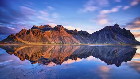 Vestrahorn reflection wallpaper