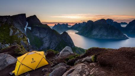 Reinebringen Camping wallpaper