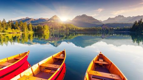 Boats on the Strbske Pleso wallpaper