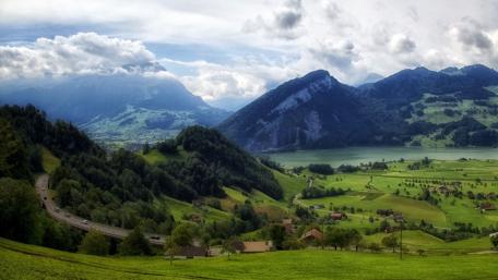 Serene Alpine Valley Landscape wallpaper