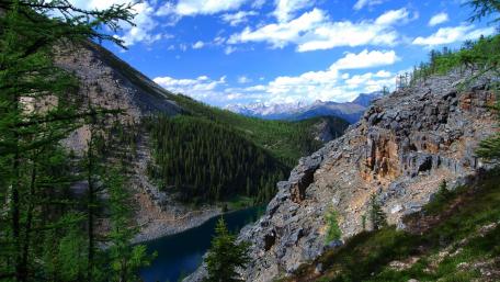 Lake Louise wallpaper