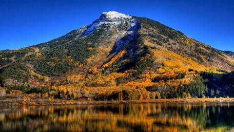 Beaver Lake, Marble wallpaper