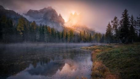 Lake Antorno at fall wallpaper