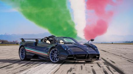 Pagani Huayra Tricolori wallpaper