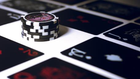 Casino Fever High-Stakes Aesthetic in 4K Detail wallpaper